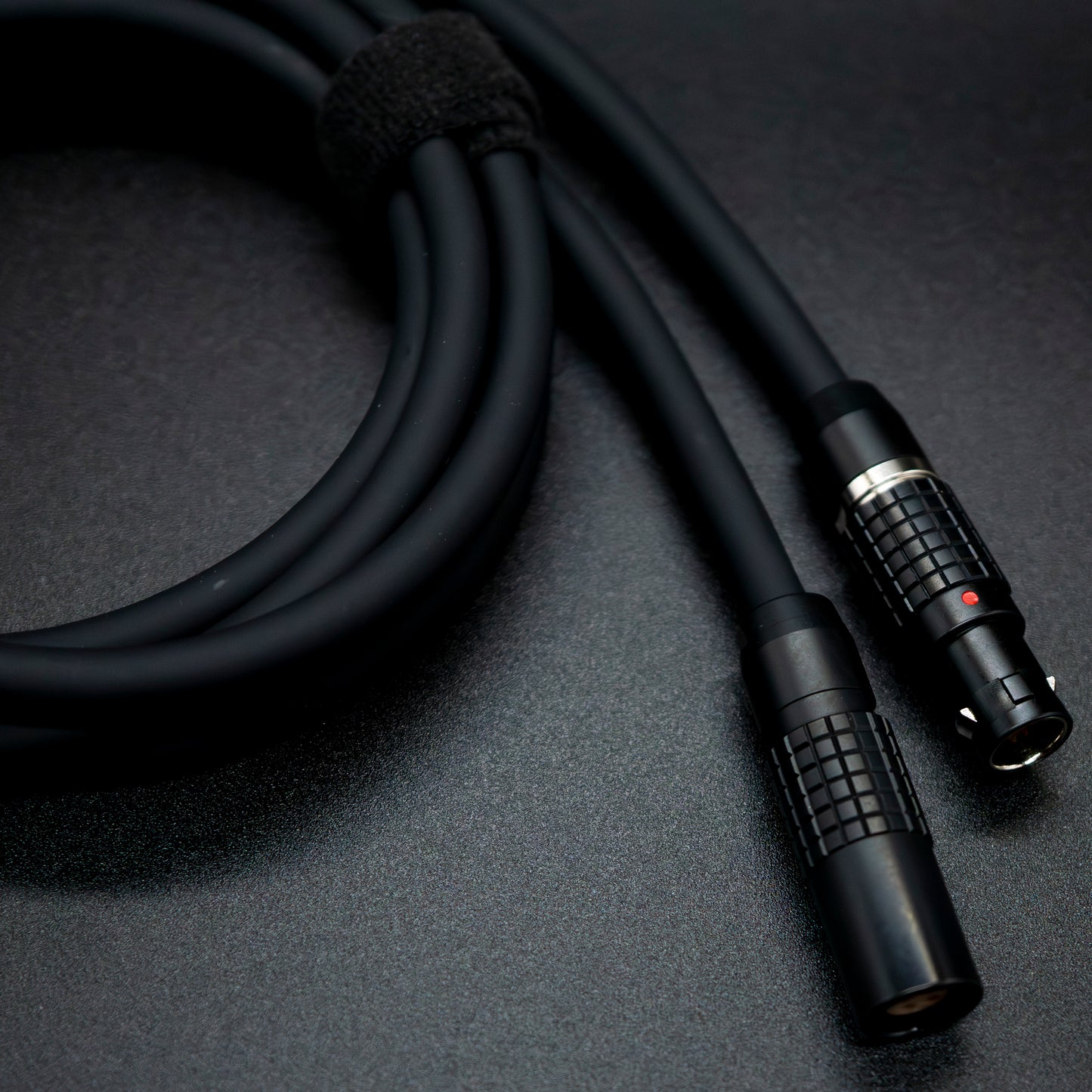 [FEMO] BLACKOUT [PREORDER]